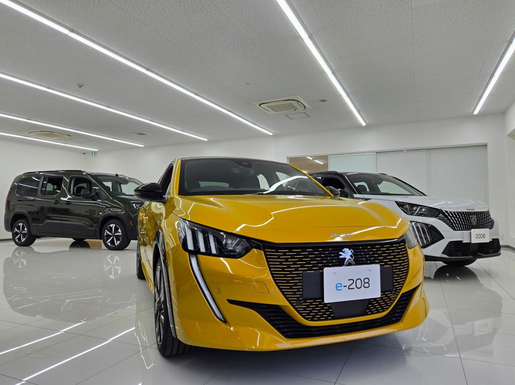 ショールーム展示車両のご案内です