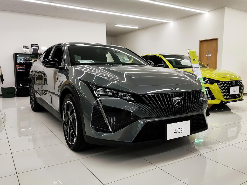 限定車 408 GT Hybrid Selenium Edition 展示車入りました！