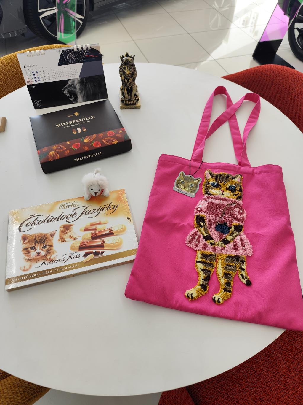 お土産を頂きました！