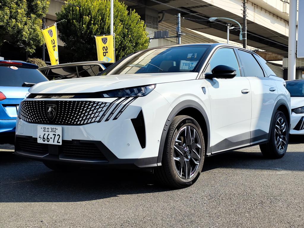 PEUGEOT HYBRID DRIVING FAIR 本日最終日！