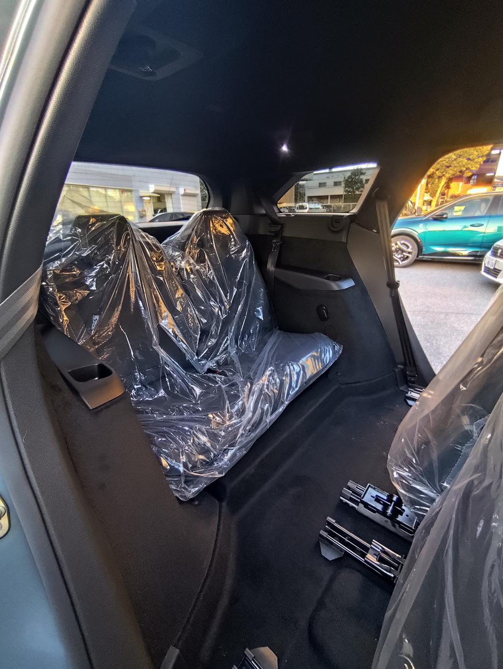 でっかいライオン！NEW PEUGEOT 5008 発売開始！！