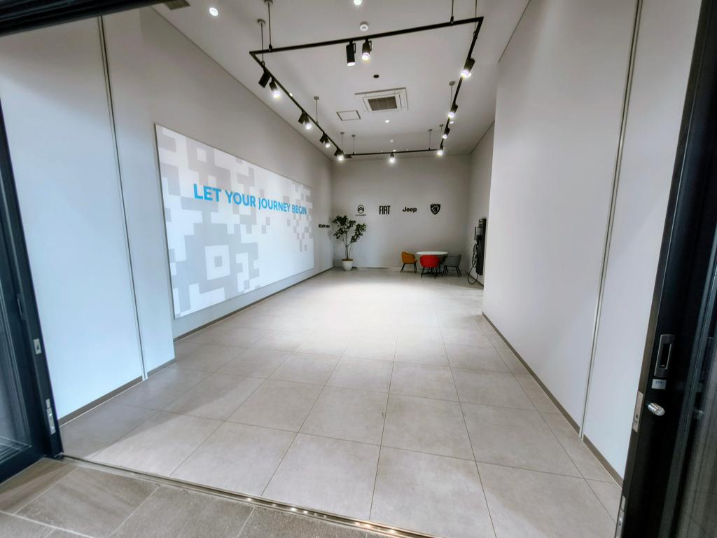 新店！プジョー足立のショールーム紹介！